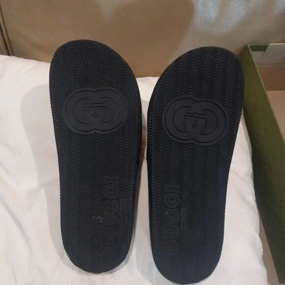 Gucci Mens Sandals - Picture 2 of 3